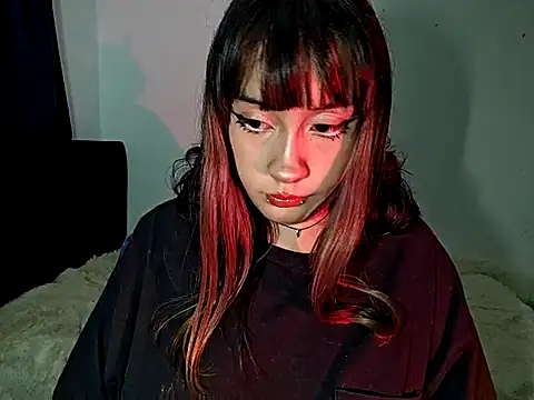 Snapshot of blue_katt chatting on 03.17.25 blue katt online show from 03.17.25