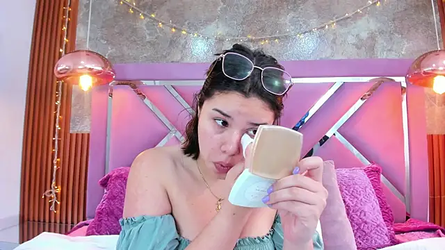 EmmaSulivan online show from 11.07.25