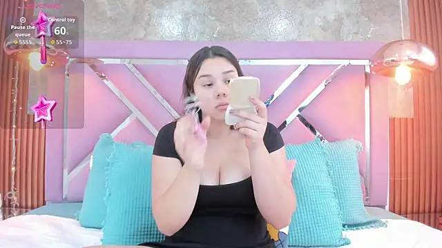 EmmaSulivan online show from 12.05.25