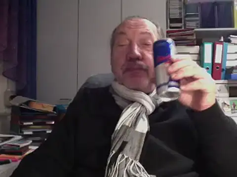 Snapshot of HMStraps01 chatting on 01.15.25 HMStraps01 online show from 01.15.25