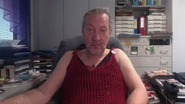 HMStraps01 online show from 12.05.25