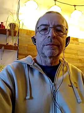 Xavspank2 online show from 02.10.26