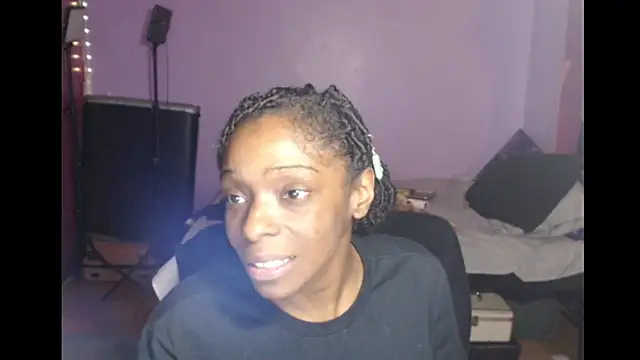 Snapshot of TheSophiaMorgan chatting on 03.22.25 TheSophiaMorgan online show from 03.22.25