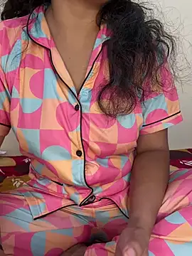 Snapshot of Pushpa-jhukegi chatting on 02.15.25 Pushpa-jhukegi online show from 02.15.25