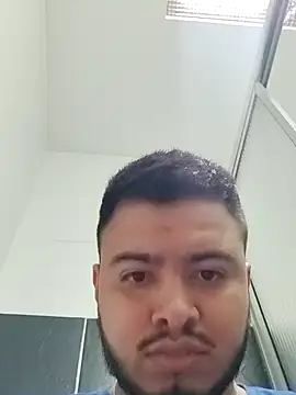 Snapshot of ChiquitO636 chatting on 10.24.25 ChiquitO636 online show from 10.24.25