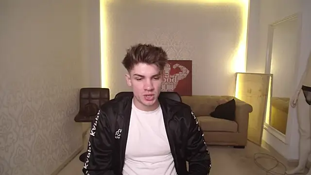 MaxKaiden online show from 03.04.25