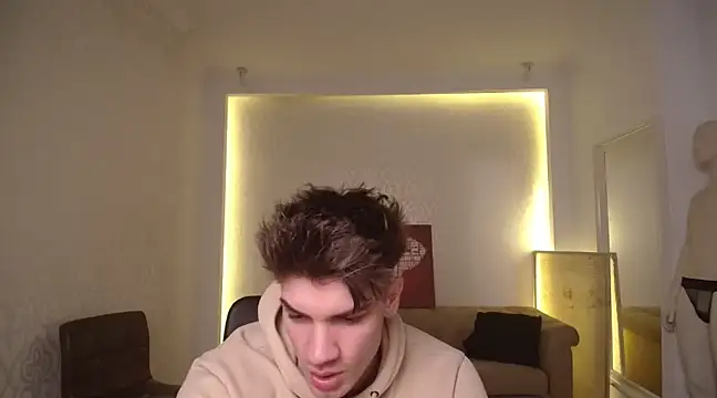 MaxKaiden online show from 03.06.25