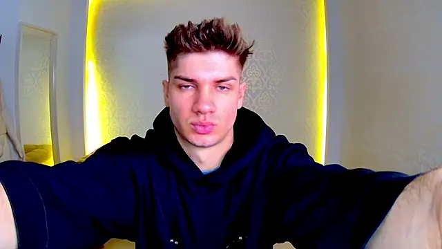 MaxKaiden online show from 02.17.26