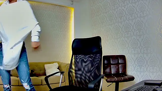 MaxKaiden online show from 03.03.26