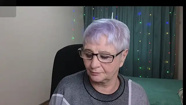 Sandra Snowflake online show from 11.05.25