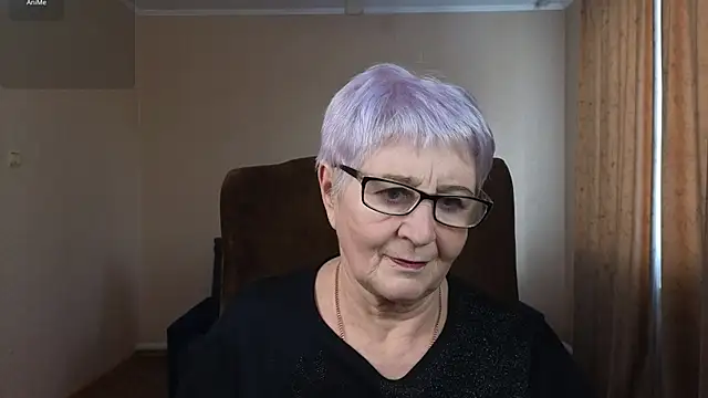 Snapshot of Sandra_Snowflake chatting on 02.04.26 Sandra Snowflake online show from 02.04.26