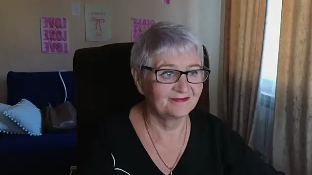 Snapshot of Sandra_Snowflake chatting on 05.29.26 Sandra Snowflake online show from 05.29.26
