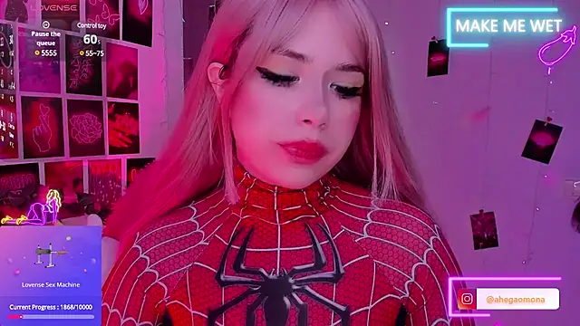 Sparkle Mona online show from 03.06.25