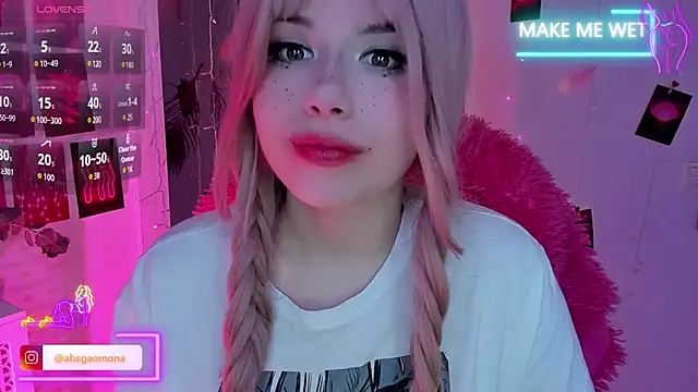 Sparkle Mona online show from 03.19.25