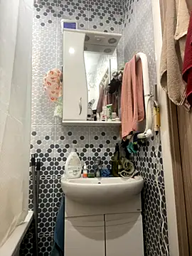 Veronicavirus online show from 10.01.25