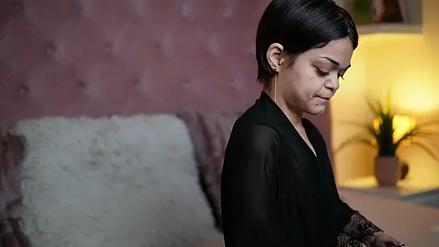 MaiaMini online show from 10.11.25