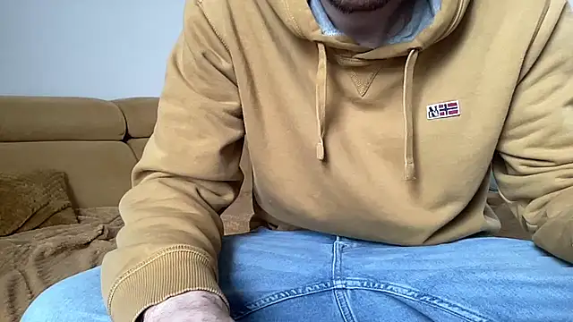 Snapshot of larsfrommars1992 chatting on 02.19.25 larsfrommars1992 online show from 02.19.25