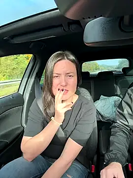 Snapshot of AvaFlowers6 chatting on 10.08.25 AvaFlowers6 online show from 10.08.25