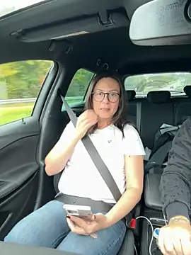 Snapshot of AvaFlowers6 chatting on 10.09.25 AvaFlowers6 online show from 10.09.25