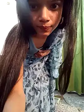 Snapshot of yourslady_ chatting on 02.27.25 yourslady  online show from 02.27.25