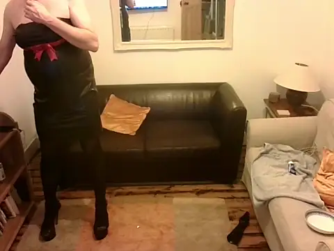 Snapshot of maninhighheels@xh chatting on 03.16.26 maninhighheelsxh online show from 03.16.26