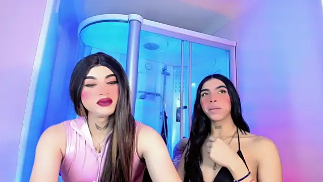 Snapshot of Brytany_TiffanySX chatting on 03.19.25 Brytany TiffanySX online show from 03.19.25