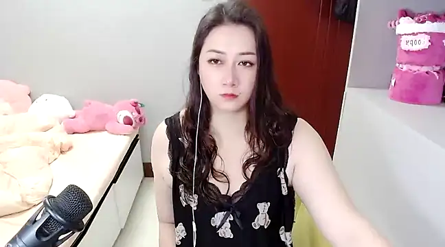 Snapshot of A_dabo chatting on 02.24.25 A dabo online show from 02.24.25