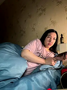 Naughtbaby 2025 online show from 12.20.25