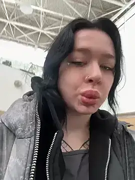 AlishaPrettyBlade online show from 02.18.26