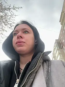 AlishaPrettyBlade online show from 03.18.26