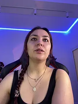 AshleySkott  online show from 10.31.25