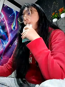 Arielle lov online show from 10.21.25