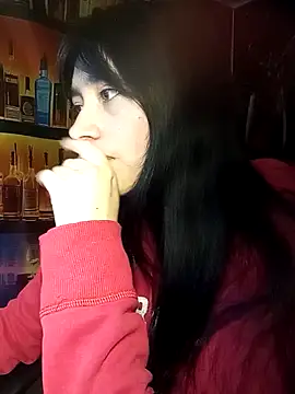 Arielle lov online show from 04.23.26