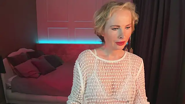 Snapshot of Sandra_Kind chatting on 03.14.25 Sandra Kind online show from 03.14.25