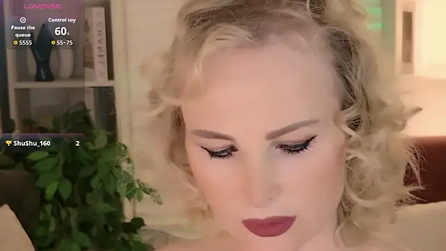 Snapshot of Sandra_Kind chatting on 07.19.26 Sandra Kind online show from 07.19.26