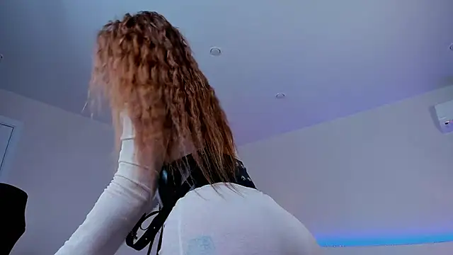 Snapshot of Sofia_beautifuul chatting on 03.21.25 Sofia beautifuul online show from 03.21.25