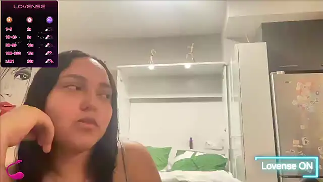 Snapshot of Gata_fyera chatting on 02.25.25 Gata fyera online show from 02.25.25