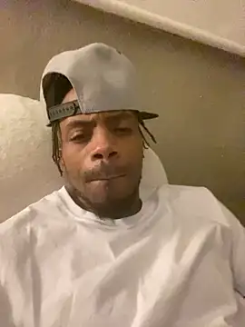 Snapshot of PersianCream77 chatting on 03.14.25 PersianCream77 online show from 03.14.25