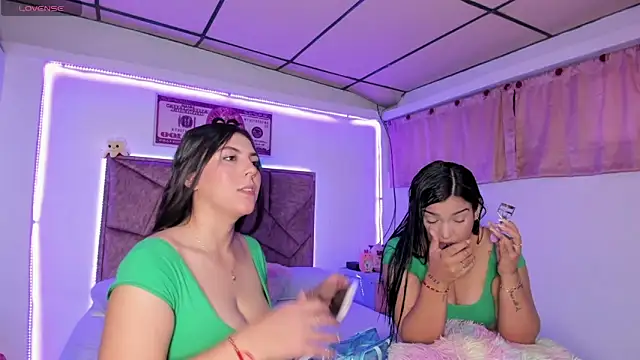 Snapshot of Cristal_Smith20 chatting on 12.02.25 Cristal Smith20 online show from 12.02.25