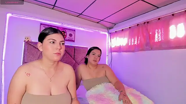 Snapshot of Cristal_Smith20 chatting on 12.05.25 Cristal Smith20 online show from 12.05.25