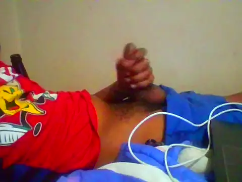 Snapshot of TwistedR chatting on 11.26.25 TwistedR online show from 11.26.25