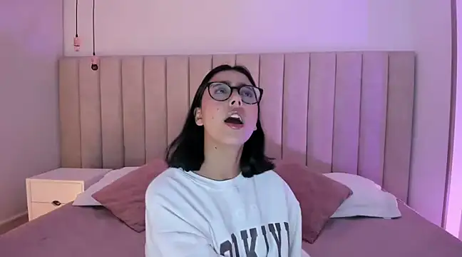 miss martiina online show from 03.11.25