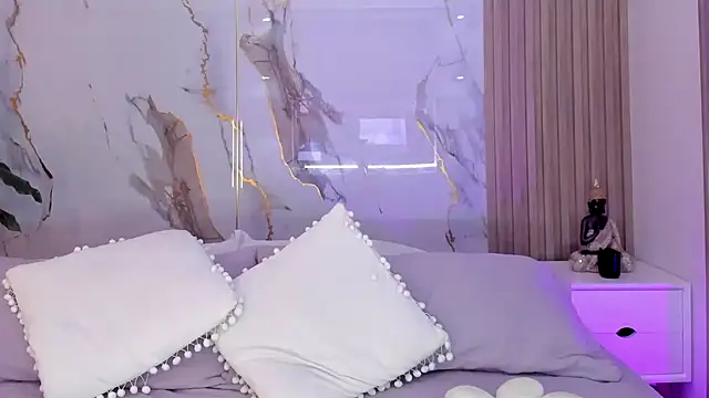 miss martiina online show from 01.08.26