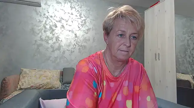 RosesandLillies online show from 02.02.25