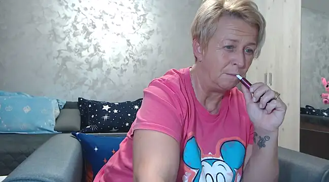 RosesandLillies online show from 02.25.25