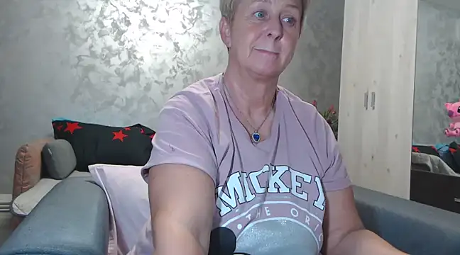 RosesandLillies online show from 03.11.25