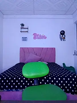 victoria roussee online show from 12.05.25