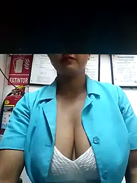 Snapshot of Dulcechocolate7 chatting on 03.09.25 Dulcechocolate7 online show from 03.09.25