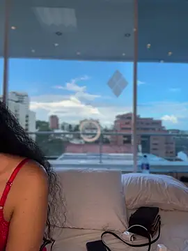 Alice surprise online show from 11.25.25