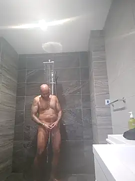 Snapshot of Mrnutella chatting on 03.20.25 Mrnutella online show from 03.20.25